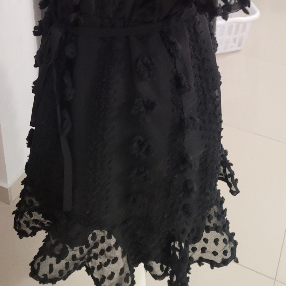 Dress - Picture 2 of 8